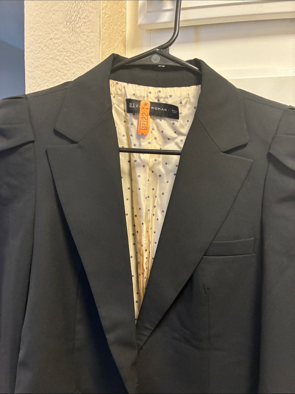 Zara black one button blazer with gathered shoulders- freshly dry cleaned - Picture 2 of 15